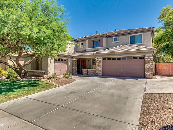 4th image of 44555 W Garden Ln