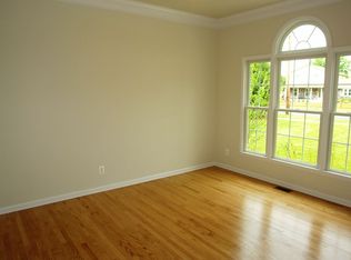 4591 Crosswicks Hamilton Sq Rd, Hamilton, NJ 08691