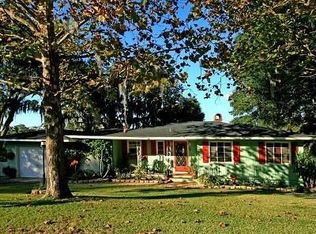 2897 Joanna Dr, Eustis, FL 32726