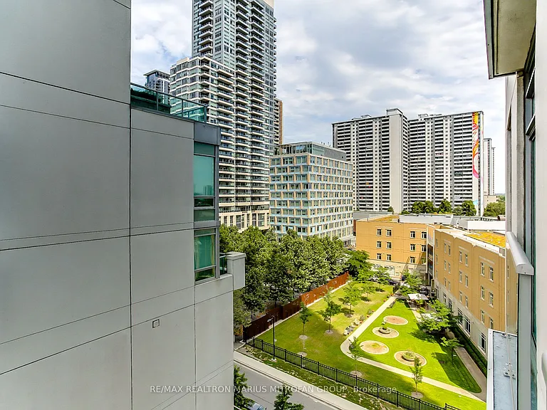 120 Homewood Ave #702 — Photo 40