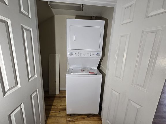 5th image of 14 W Broad St #104