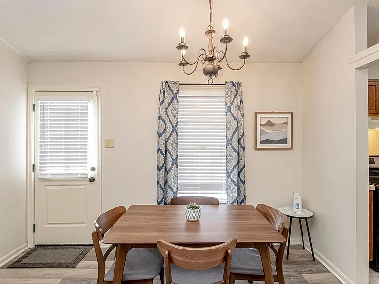 20 Woodhill Dr — Photo 11