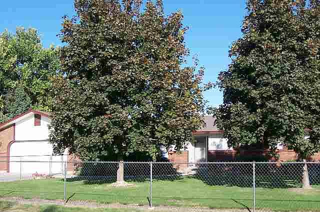 1st image of 2552 S Apple Dr