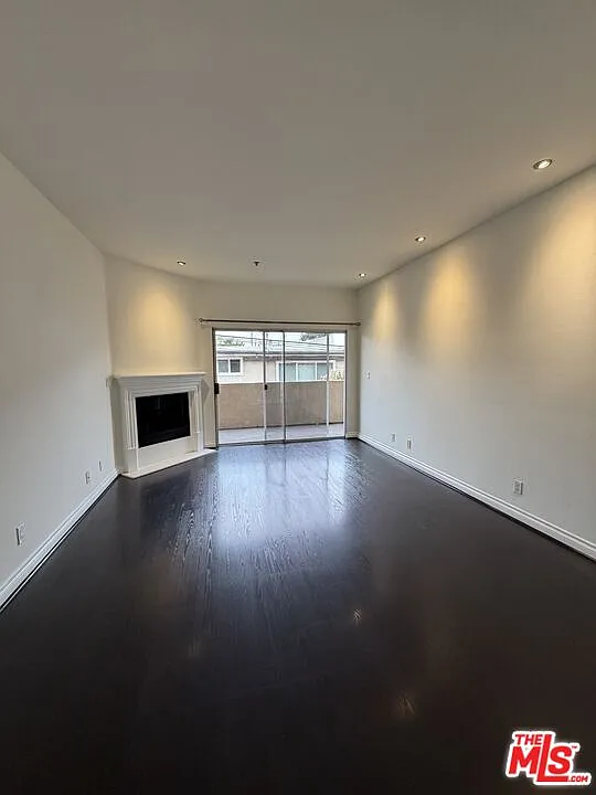 87 S Allen Ave #204