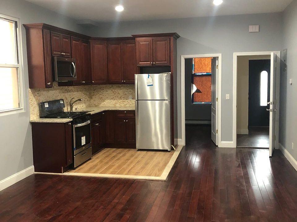 1st image of 8919 129th St APT 2L
