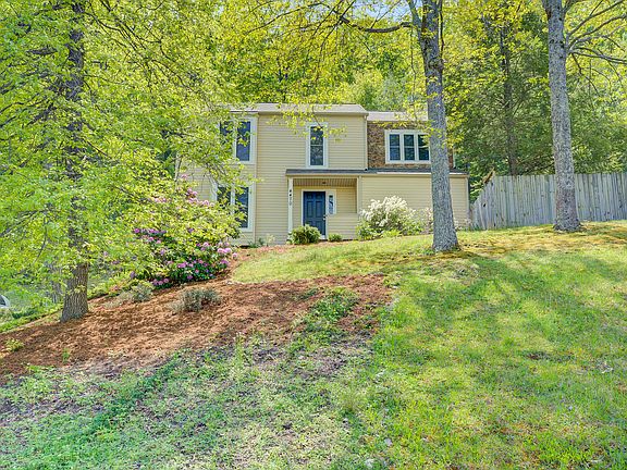 2nd image of 4470 Summerset Dr