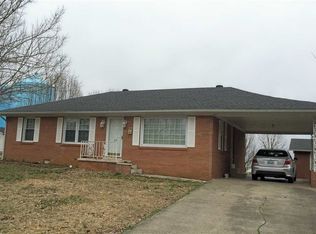812 E Walnut St, Dawson Springs, KY 42408