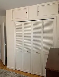 Rented by M.Grossman R.E. Management