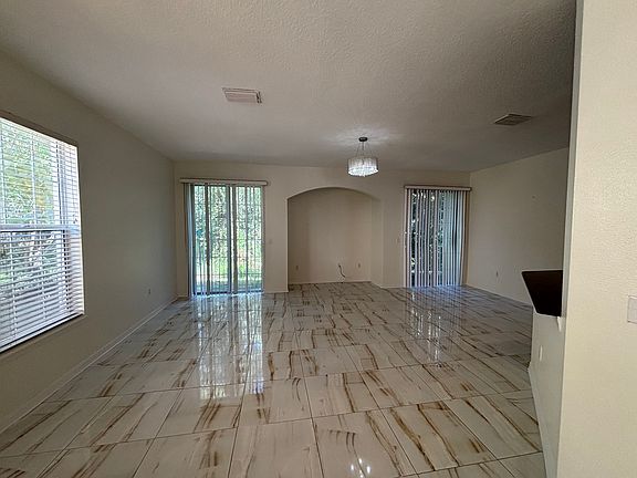 4th image of 6770 Breezy Palm Dr #16
