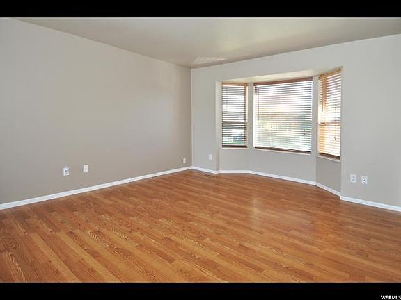 4th image of 4866 W Park Point Dr