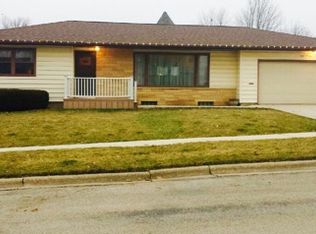 1201 11th St, Grundy Center, IA 50638
