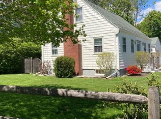 4 Bay View Dr, Portland, ME 04103