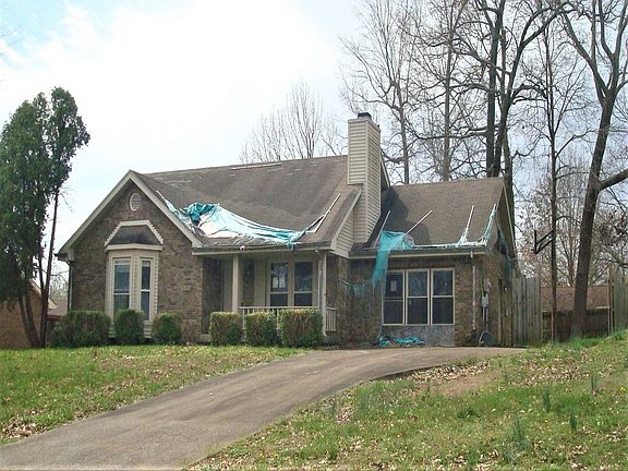 2nd image of 1166 Woodbridge Dr
