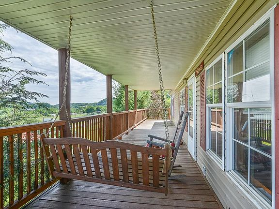3rd image of 3222 Unicoi Dr