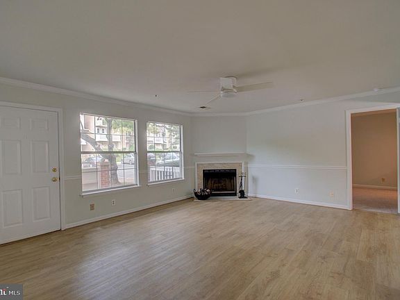 3rd image of 5800 Inman Park Cir #1303