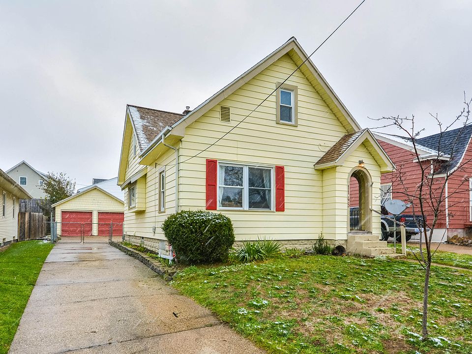 1st image of 1145 De Boer St SW