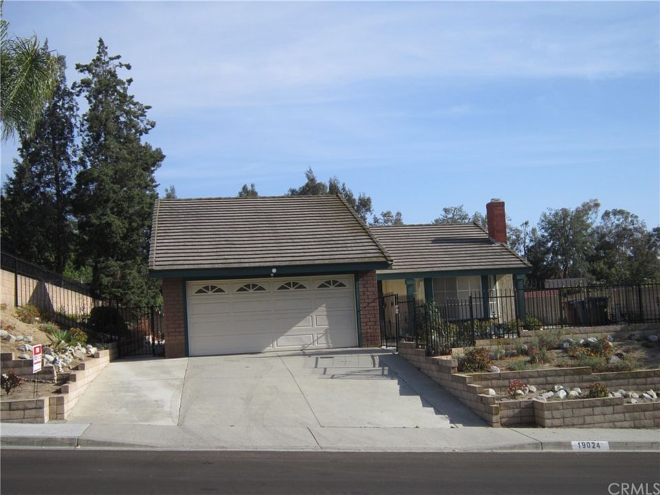 1st image of 19024 Amber Valley Dr