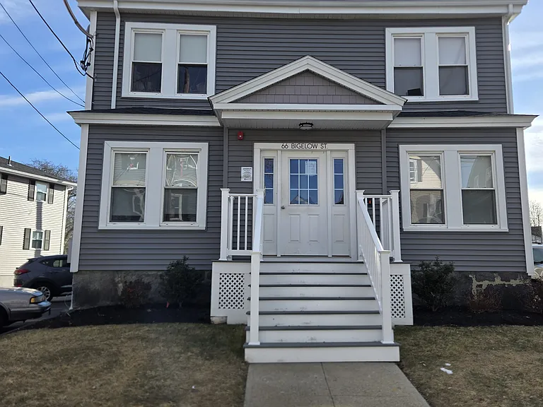 160 Elm St #B — Photo 9