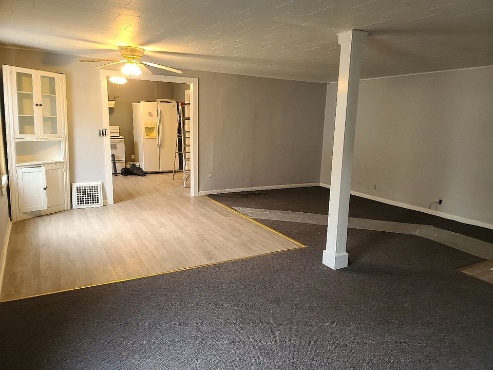 1st image of 2nd Ave #819-1WI