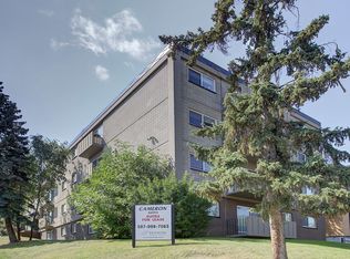 1909 12th St SW, Calgary, AB T2T 3N3
