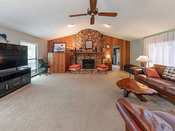 4th image of 1106 Kingswood Ln