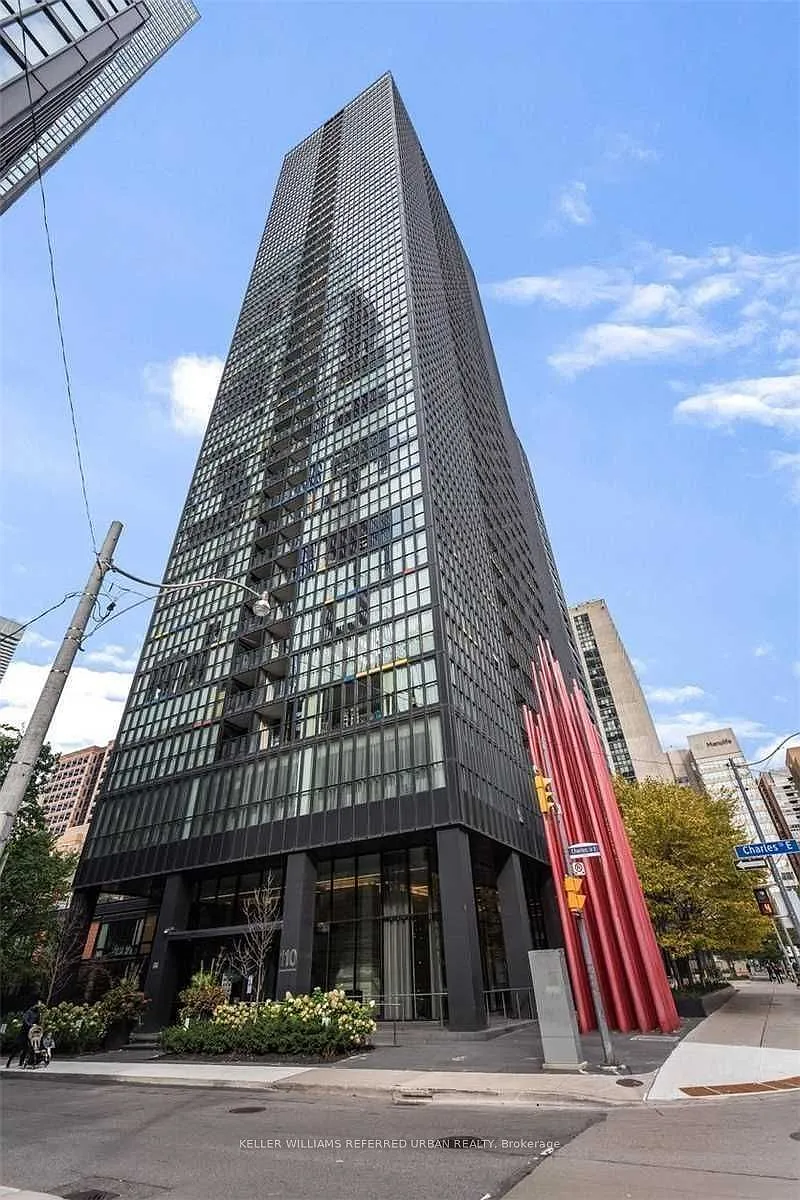 Building Photo - 110 Charles St E #1410