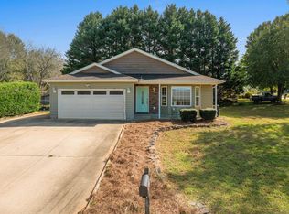 400 Panther Ct, Greer, SC 29651
