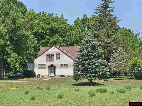 39152 512th St, North Mankato, MN 56003