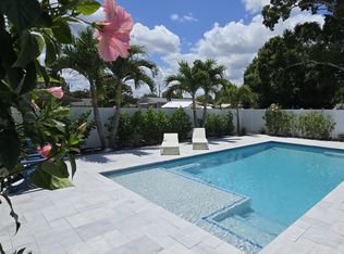6882 3rd St, Jupiter, FL 33458