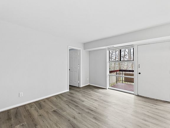 4th image of 4311 Americana Dr APT 103