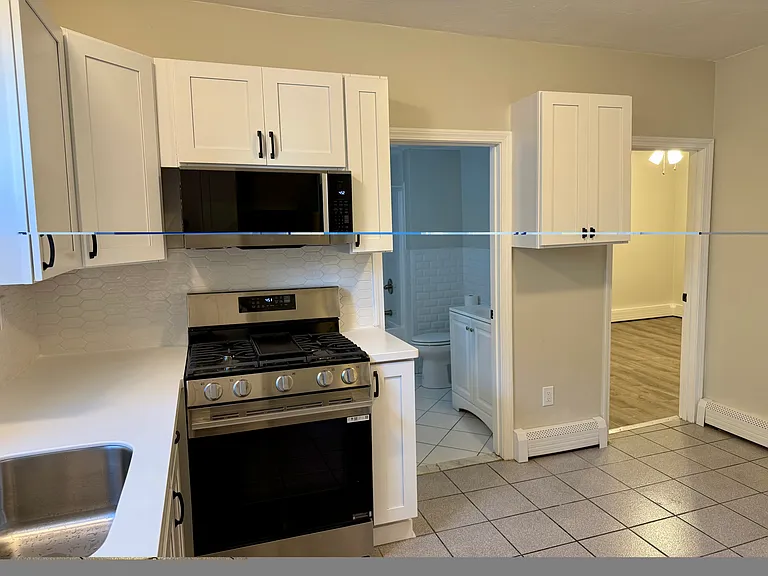 32 Highland St — Photo 6