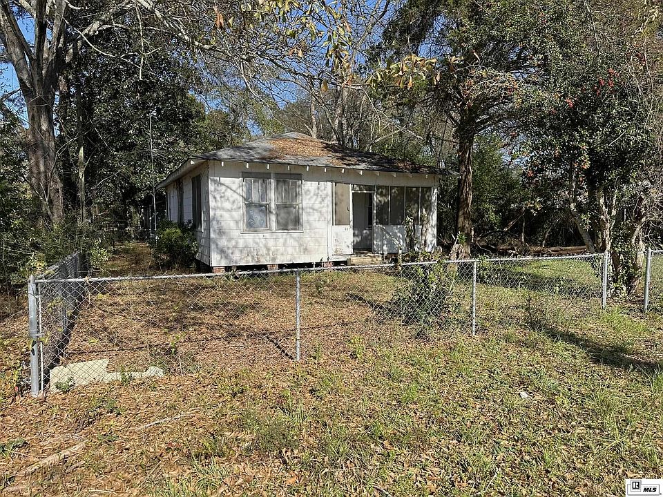 2nd image of 601 Benton Ave