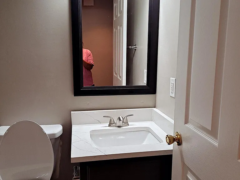 133 Julian Pl — Photo 9