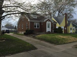 11 West Dr, Decatur, IL 62526