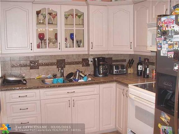 4th image of 2945 NW 206th St