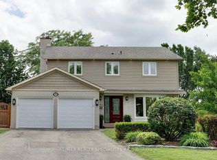 2423 Woking Cres, Mississauga, ON L5K 1Z5