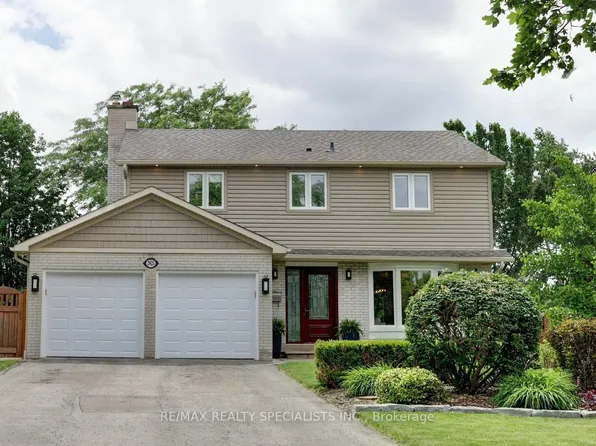 2423 Woking Cres, Mississauga, ON L5K 1Z5