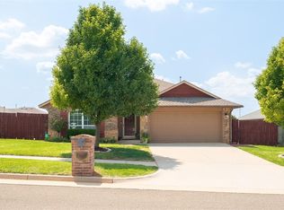 15809 Sonador Dr, Edmond, OK 73013