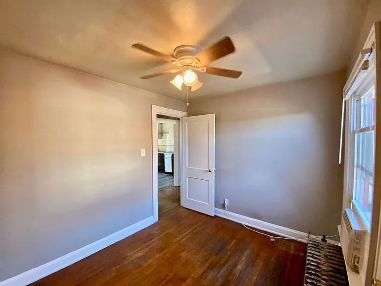 1025 Dana Ave Apts — Photo 6