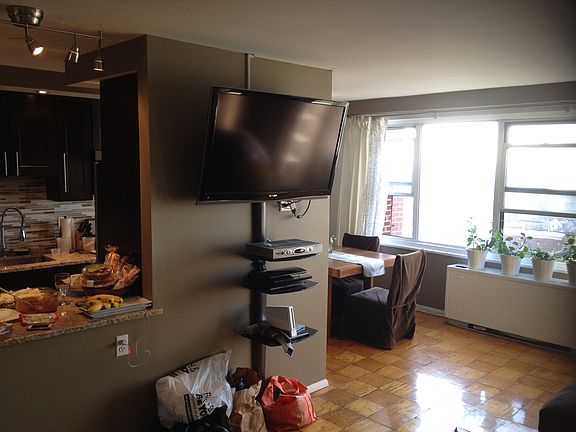 3rd image of 225 Saint Pauls Ave #1101