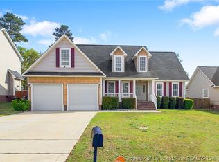 9008 Grouse Run Ln, Fayetteville, NC 28314