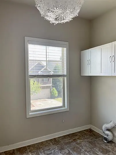 5689 Wheeler Ridge Rd — Photo 30