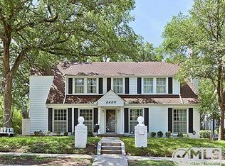 2220 Aster Ave, Fort Worth, TX 76111