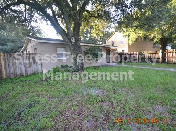 8009 N El Portal Dr, Tampa, FL 33604