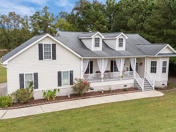 3rd image of 75 Seaview Court