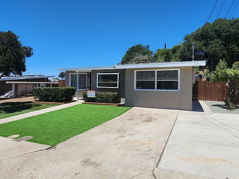 5904 Thorn St — Photo 2