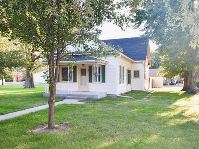 521 C St, Shelton, NE, 68876