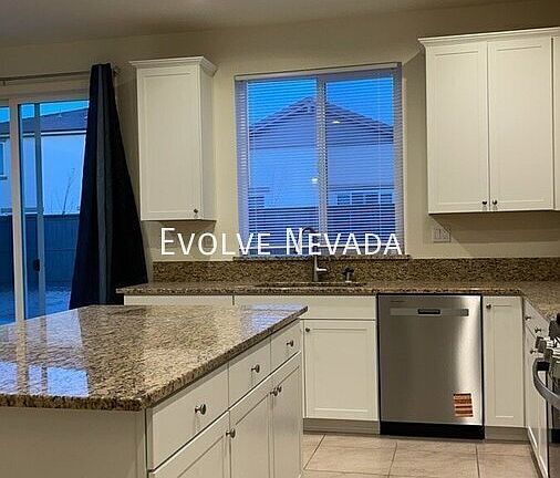 5th image of 6827 Ronaldinho Dr