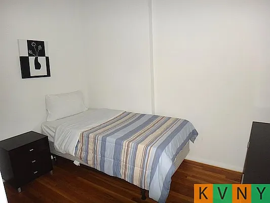 Rented by KVNY Soho | media 20