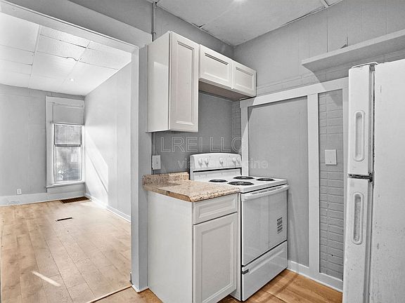 5th image of 1123 S Brook St #4